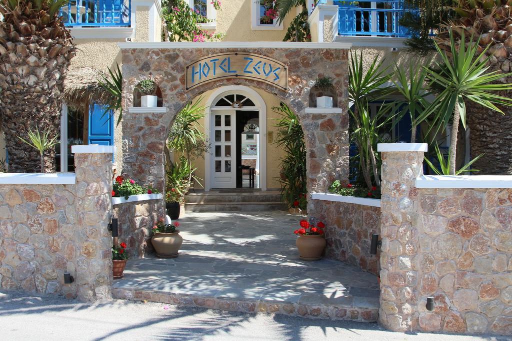 Hotel Zeus Kamári Eksteriør billede